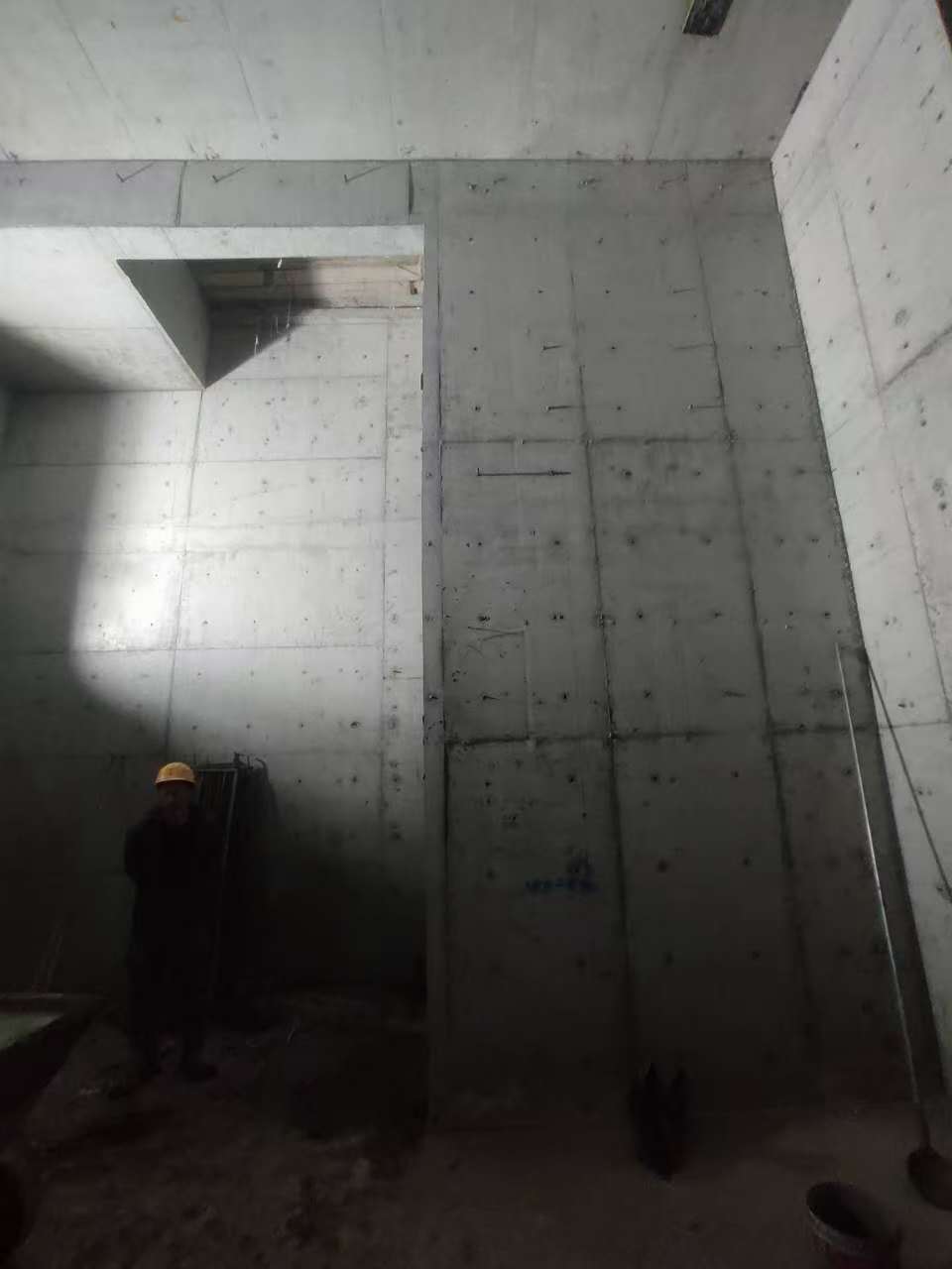济源墙上开槽钢筋断了有影响吗